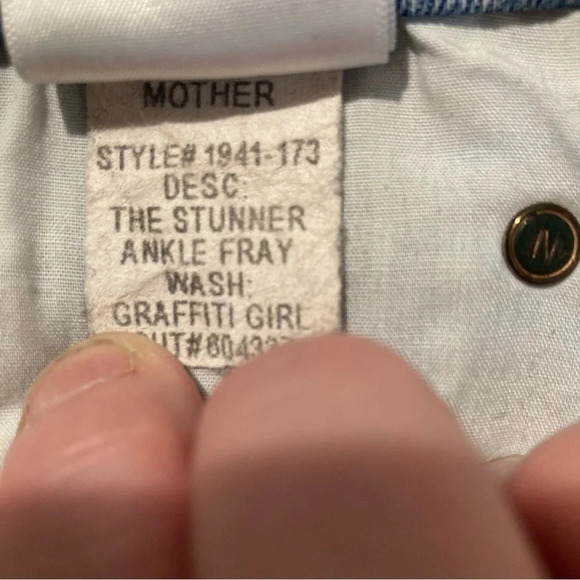 MOTHER Jeans Sz 25 The Stunner Ankle Graffiti Girl Distressed Buttonfly Jeans - Picture 12 of 15